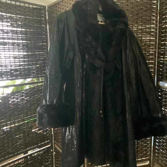 Dero Rocco D’Amelio lazer leather mink collar trimmed black coat - Picture 1 of 4